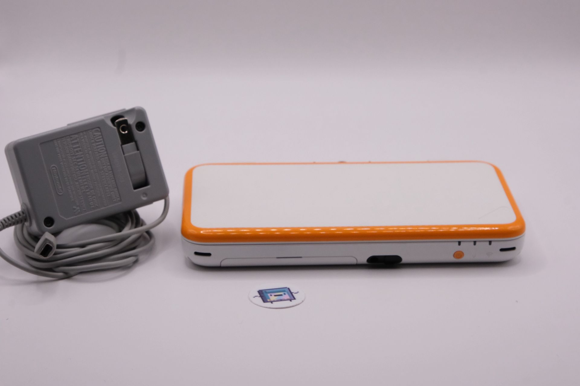 Clean New Nintendo 2DSXL 3DS console