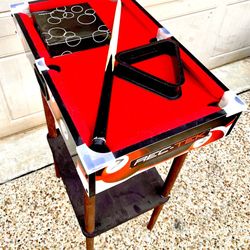 KIDS 🎱🎱POOL TABLE w/ STAND(like NEW!!great SHAPE & CONDITION:10/10)