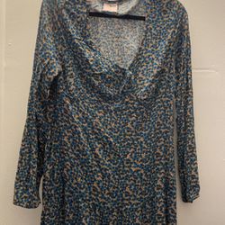Women’s Dress Large
