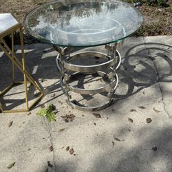 Short Mirror Table