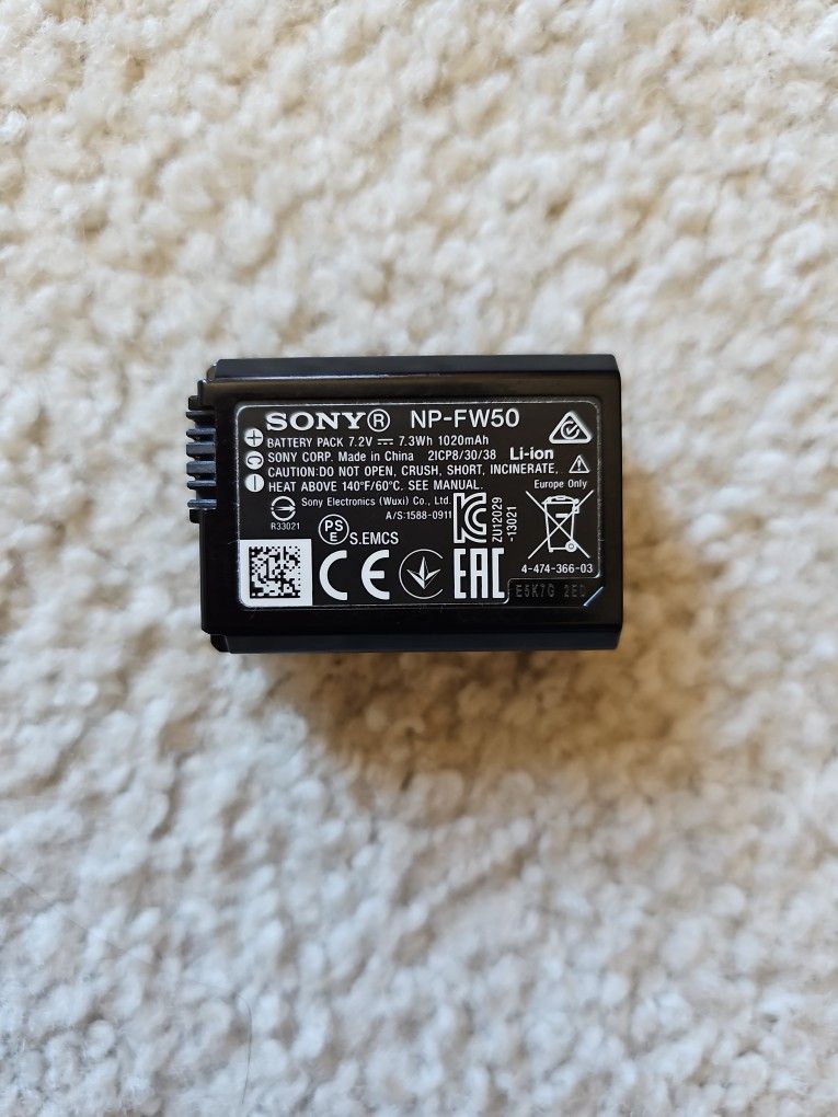 Genuine Sony NP-FW50 battery for A7/A7II/A7R, A5100, NEX6, A6000 Cameras