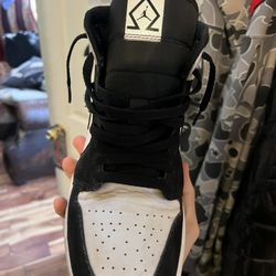 Jordan 1 Mid 'Diamond'