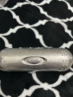 Oakley Sunglass Vault