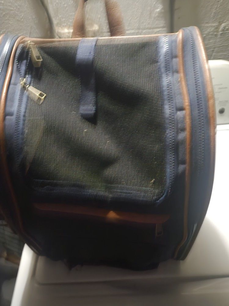 Small Dog Carrier (Backpack)