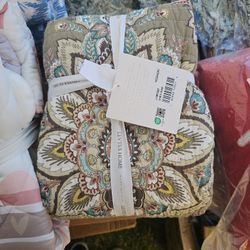 Levtex Home Quilted Trow