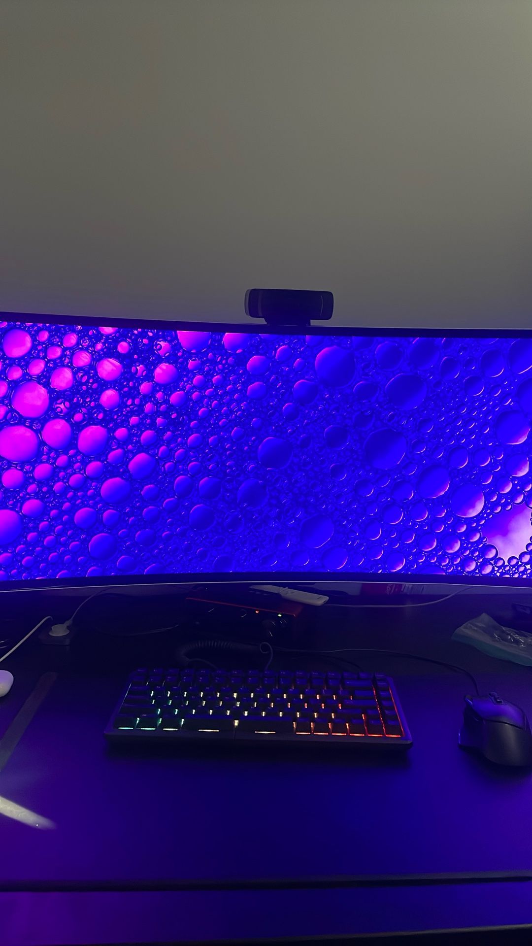 Samsung 49” Odyssey OLED G9 (G95SC) with Ergotron Premium Heavy Duty Monitor Arm For Ultrawide Displays