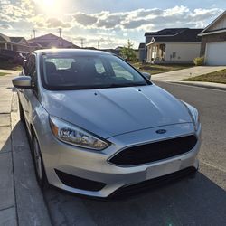 2018 Ford Focus SE Hatchback