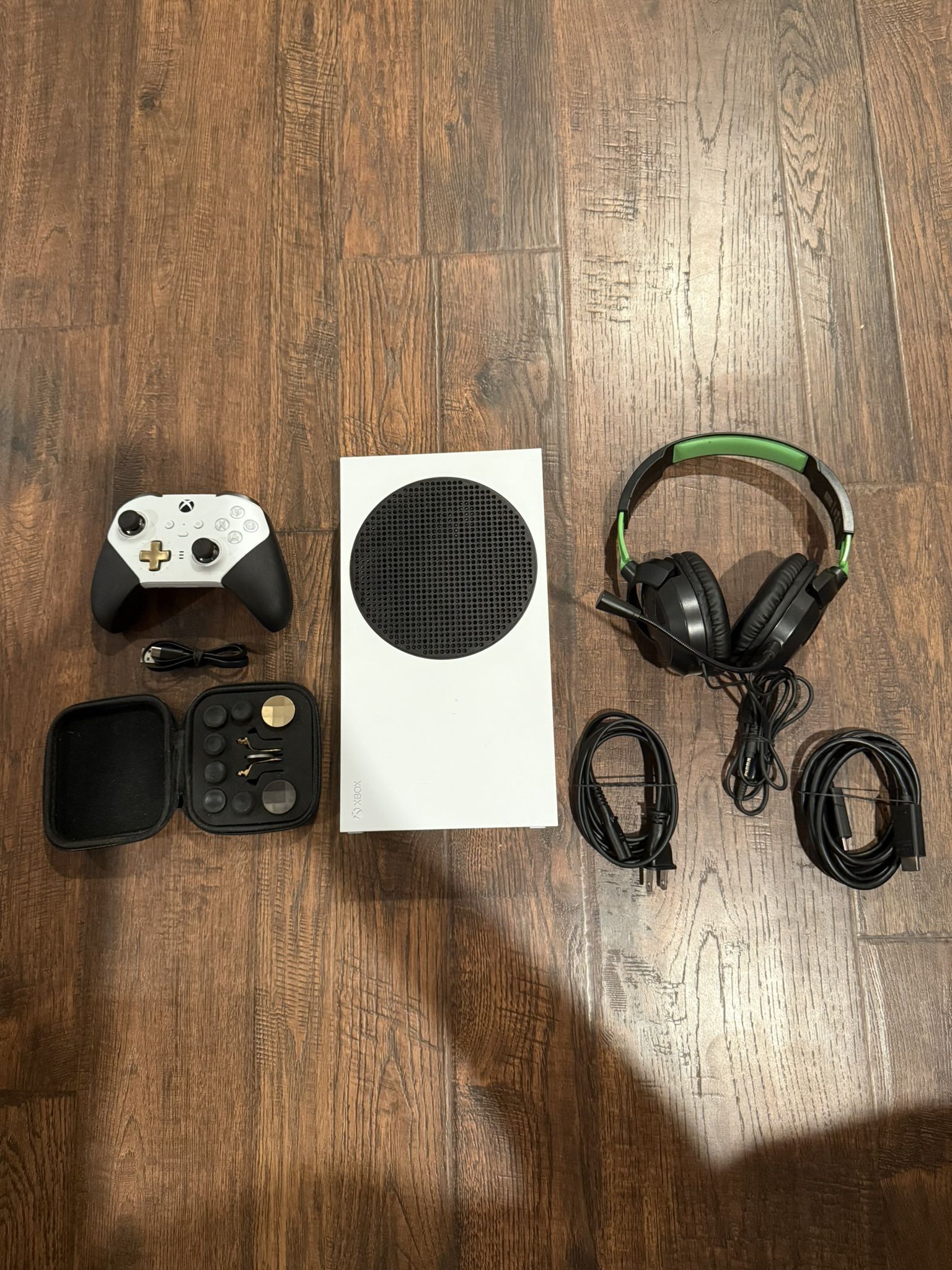 Xbox Series S Bundle