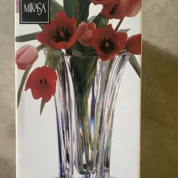 Brand New Mikasa Flower Vase 