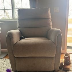 Ultra Comfort Power Lift And Recline 