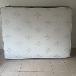 Queen Size Mattress And Box Spring 