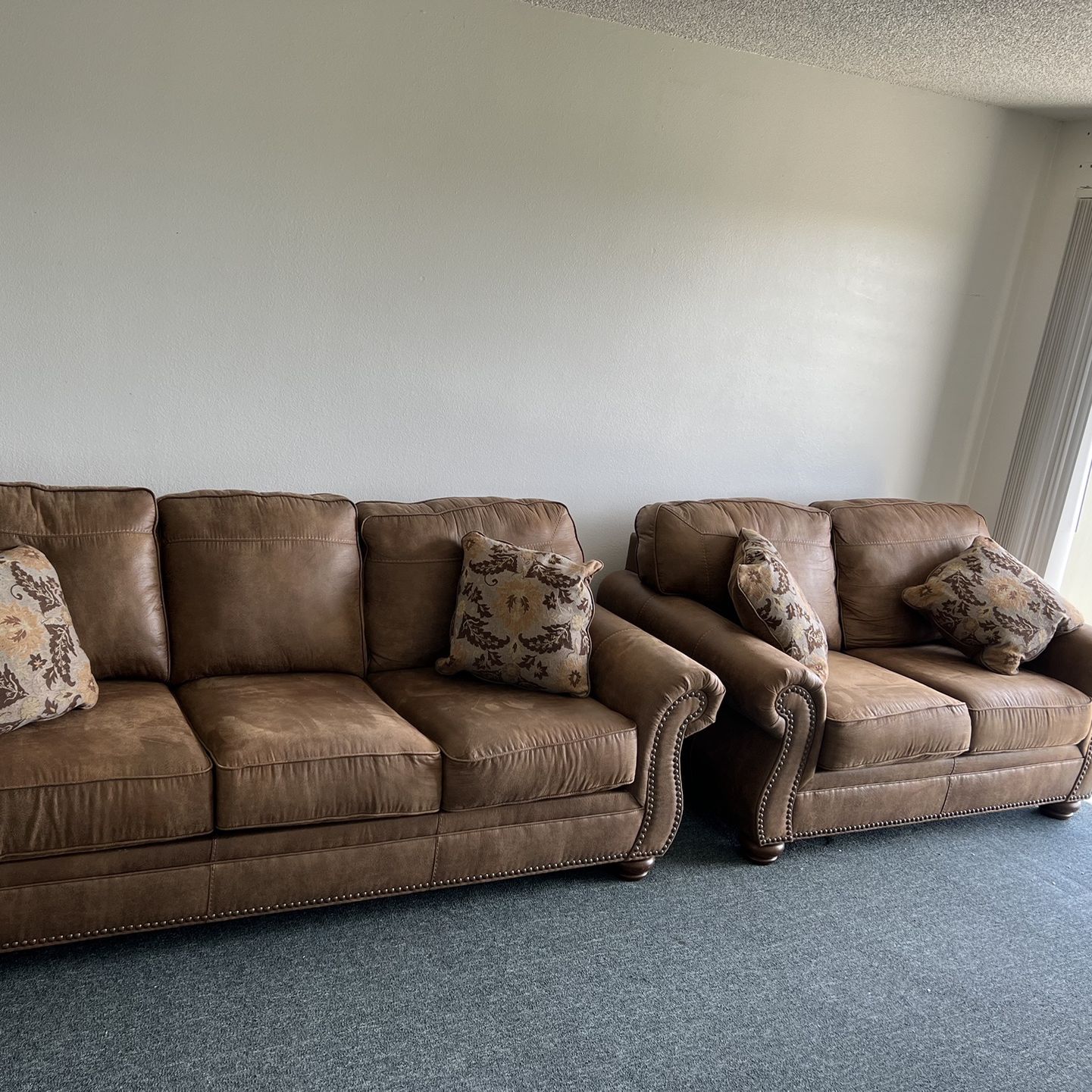 Couch Sofa And Loveseat Great Condition Like New