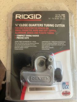 RIDGID Model 104 Close Quarters Tubing Cutter