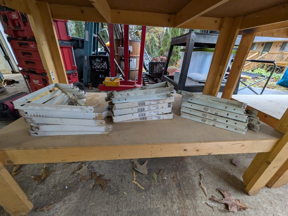 Shelf Brackets 16 Pcs