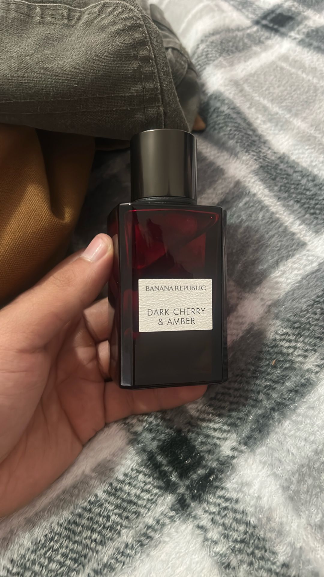 Banana Republic Dark Cherry And Amber Cologne
