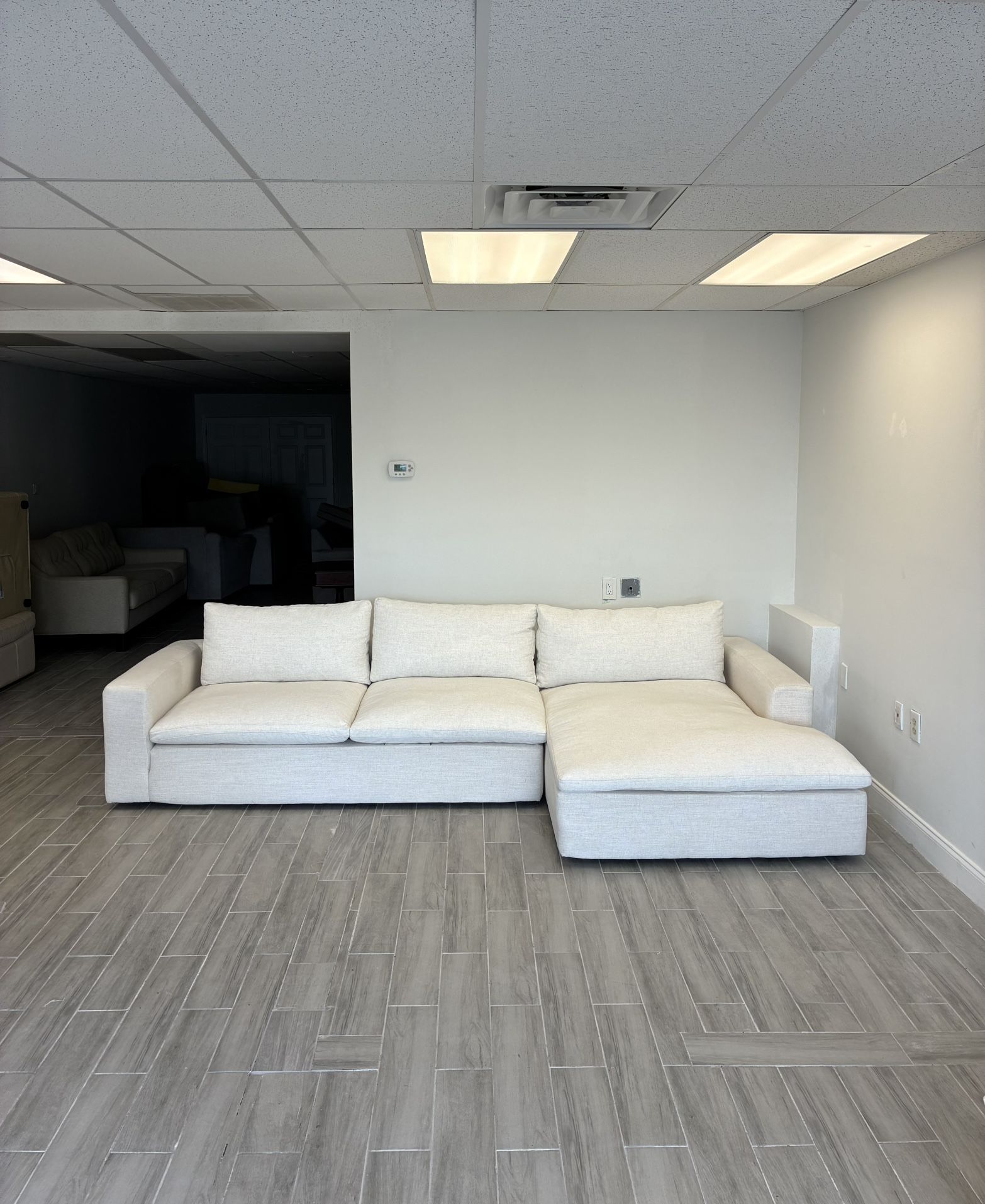 Oversized L Chaise Cloud Couch Sectional / Sofa [FREE Delivery🚚]