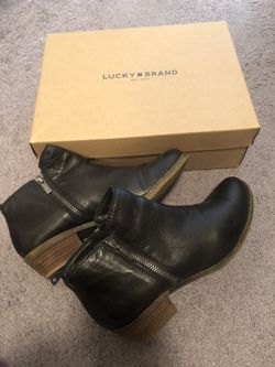 Lucky Brand black leather booties size 7.5