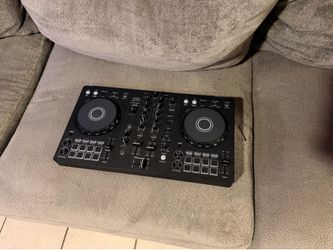 Pioneer DJ Mixing board