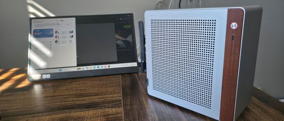 SFF Gaming PC Small but mighty Ryzen 5 5600X3D and A 5050LP 900 firm