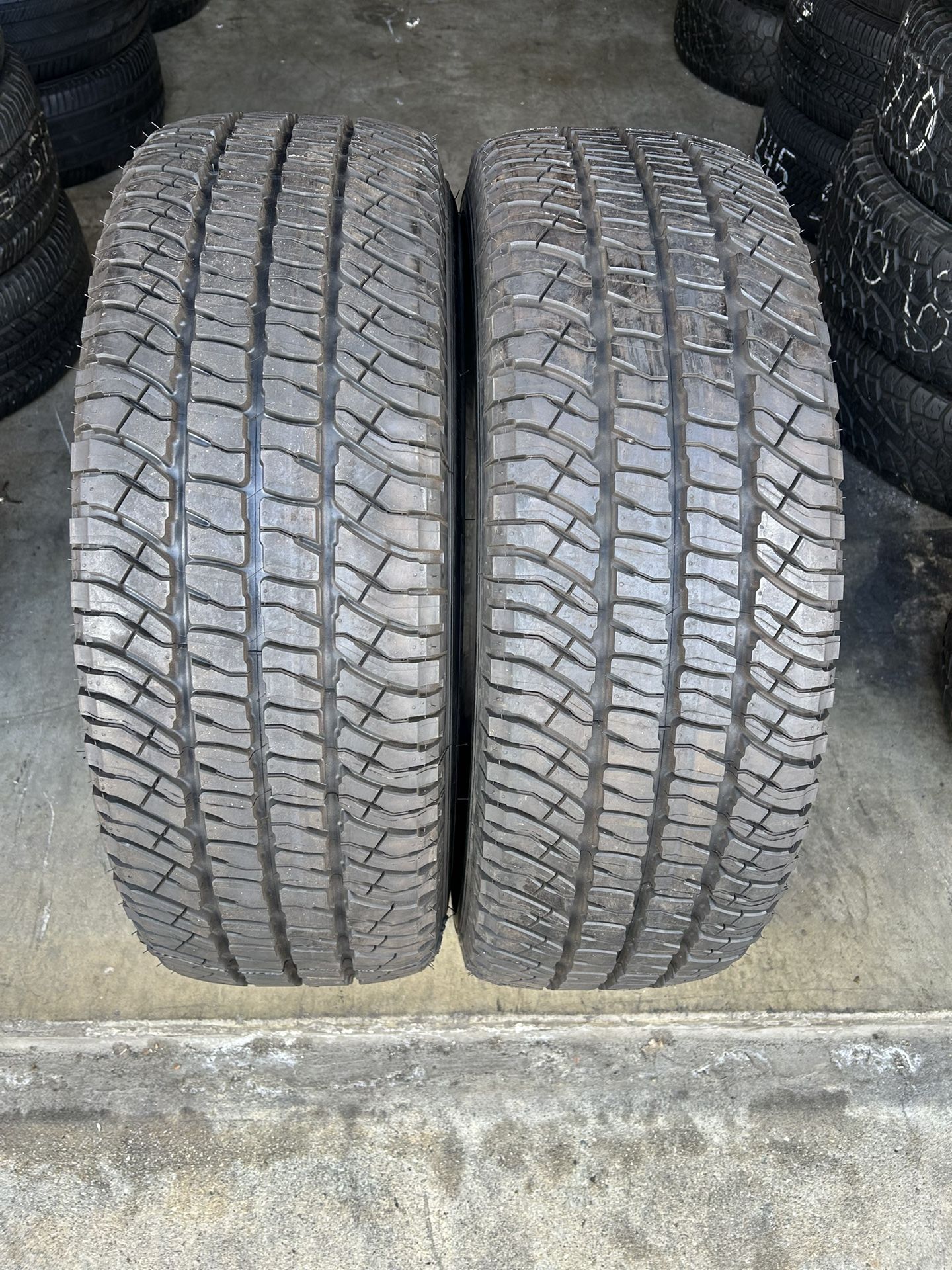 2. Tires. 275. 70. 18. Michelin. Lt
