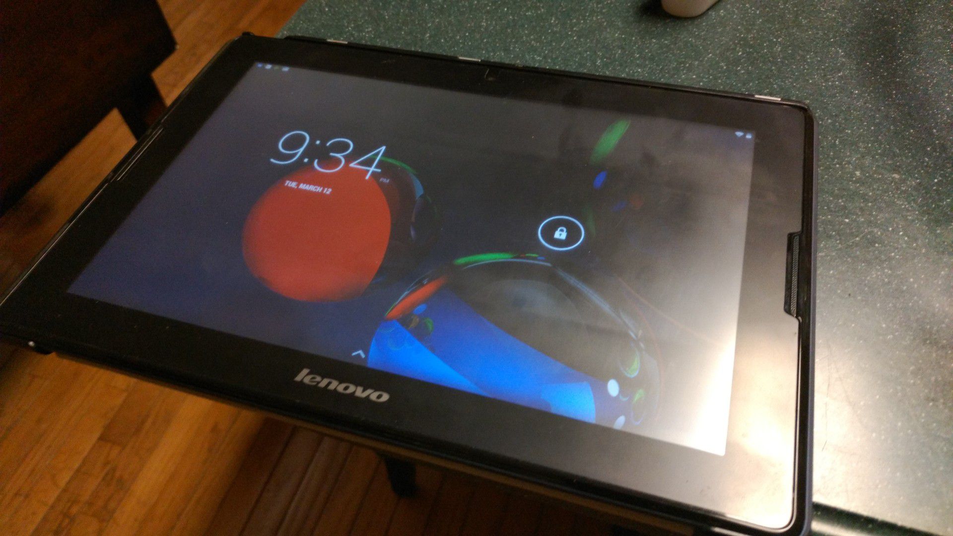 Lenovo Android Tablet - A7600-F