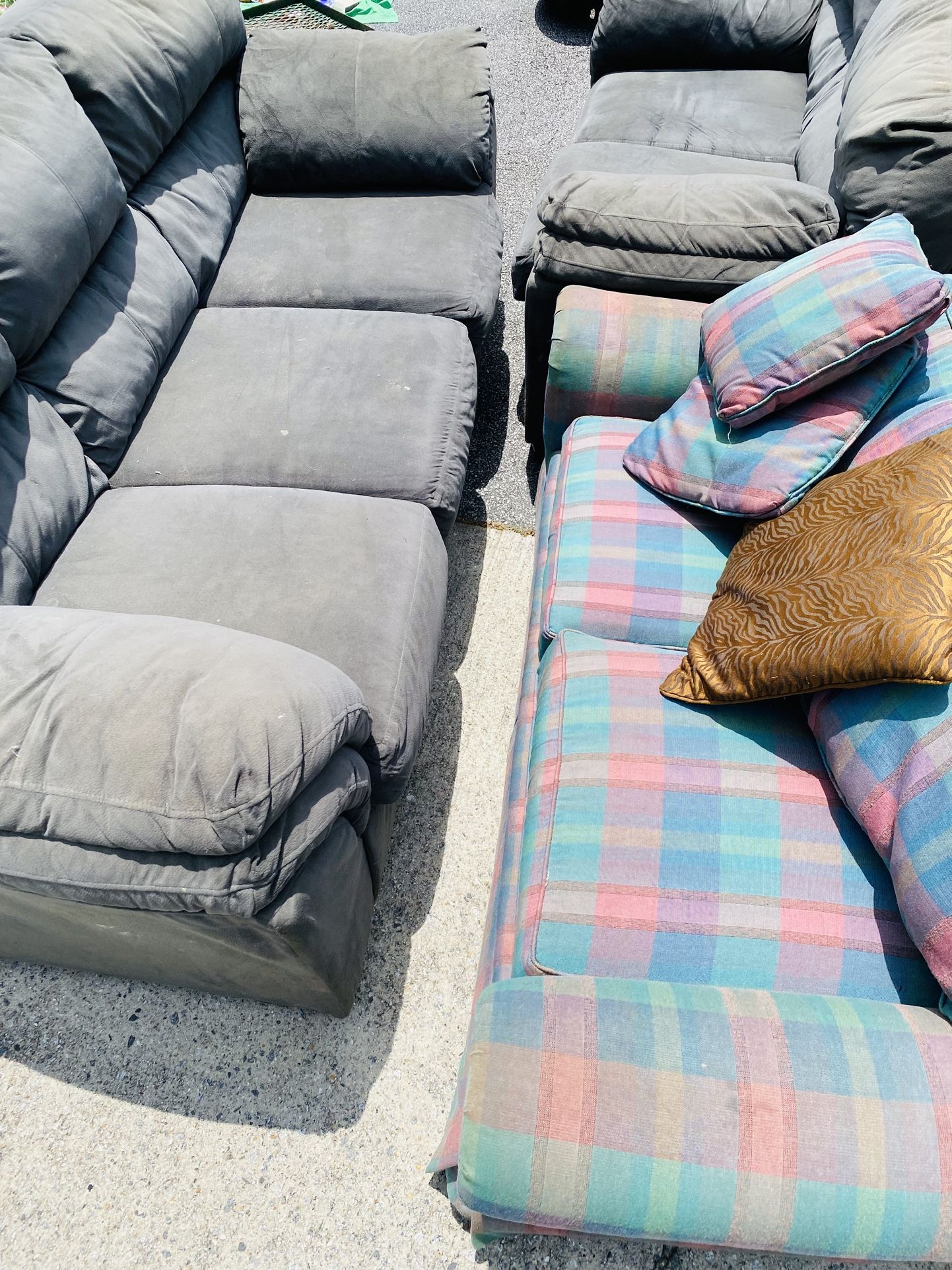 3 Sofas