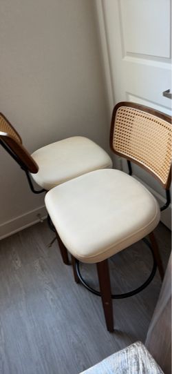 Bar stools (set of 2)