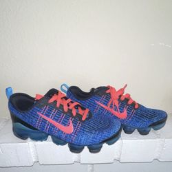Nike Air VaporMax Flyknit Blue Fury Breathable Lightweight Youth Sneaker Size 7y