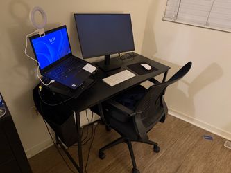 Computer desk