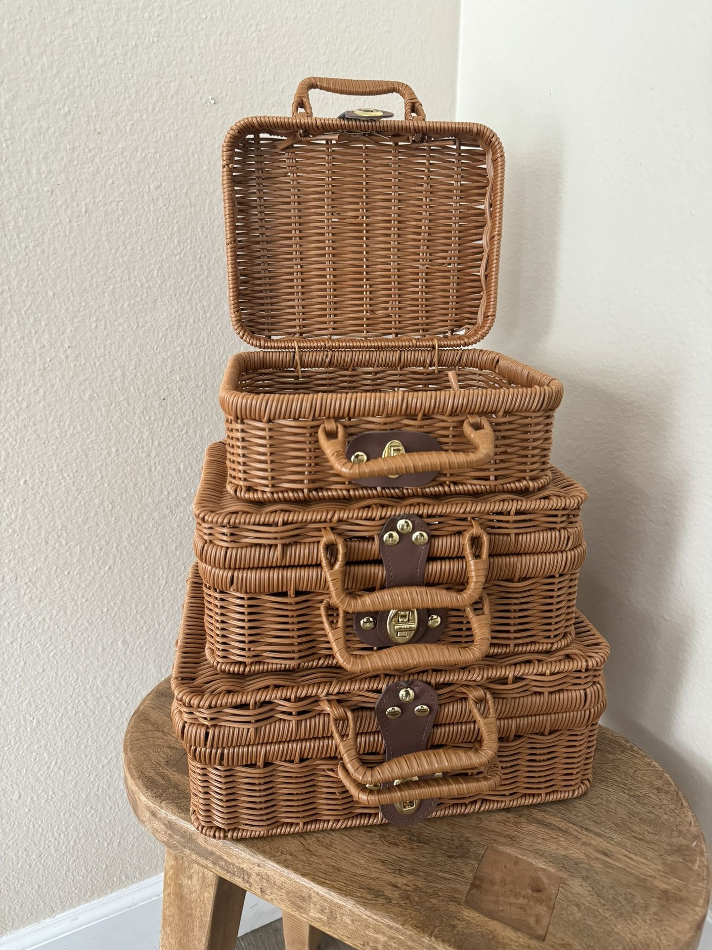 Wicket Baskets