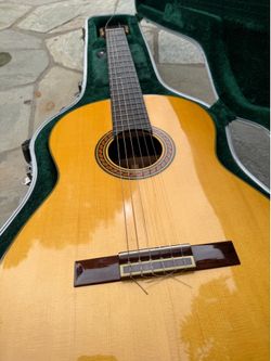 Yamaha Acoustic guitar