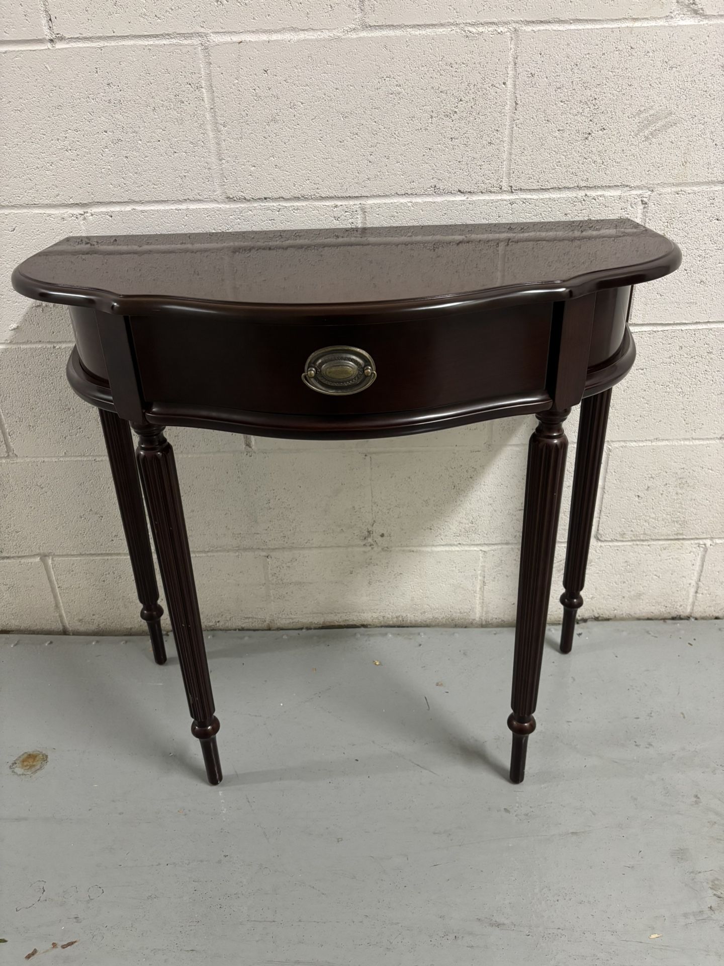 Vintage Bombay Company Federal Style Solid Wood Single Drawer Console Table