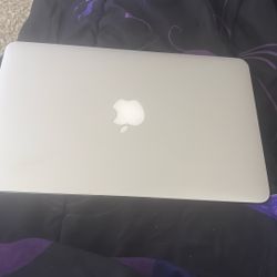 MacBook And The New Motorola Razer