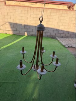 Chandalelier 6 lights new $$90
