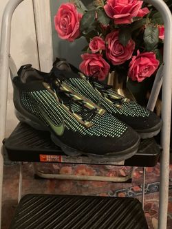 Nike Air Vapormax Flyknit Men’s Size 13 Green Basketball Shoes