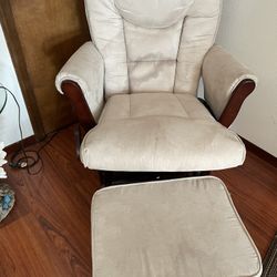 Rocking Chair 