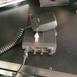 Uniden PRO520XL 40 Channel CB Radio Pro Series Compact Design Black Vintage