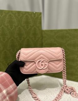 Gucci GG Marmont series double G finish resin crossbody bag