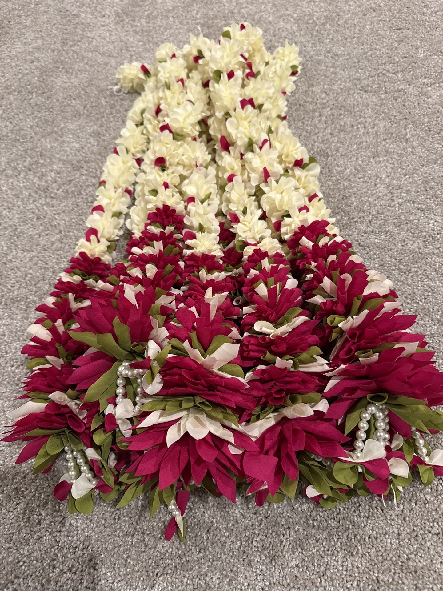 Artificial flower Garlands