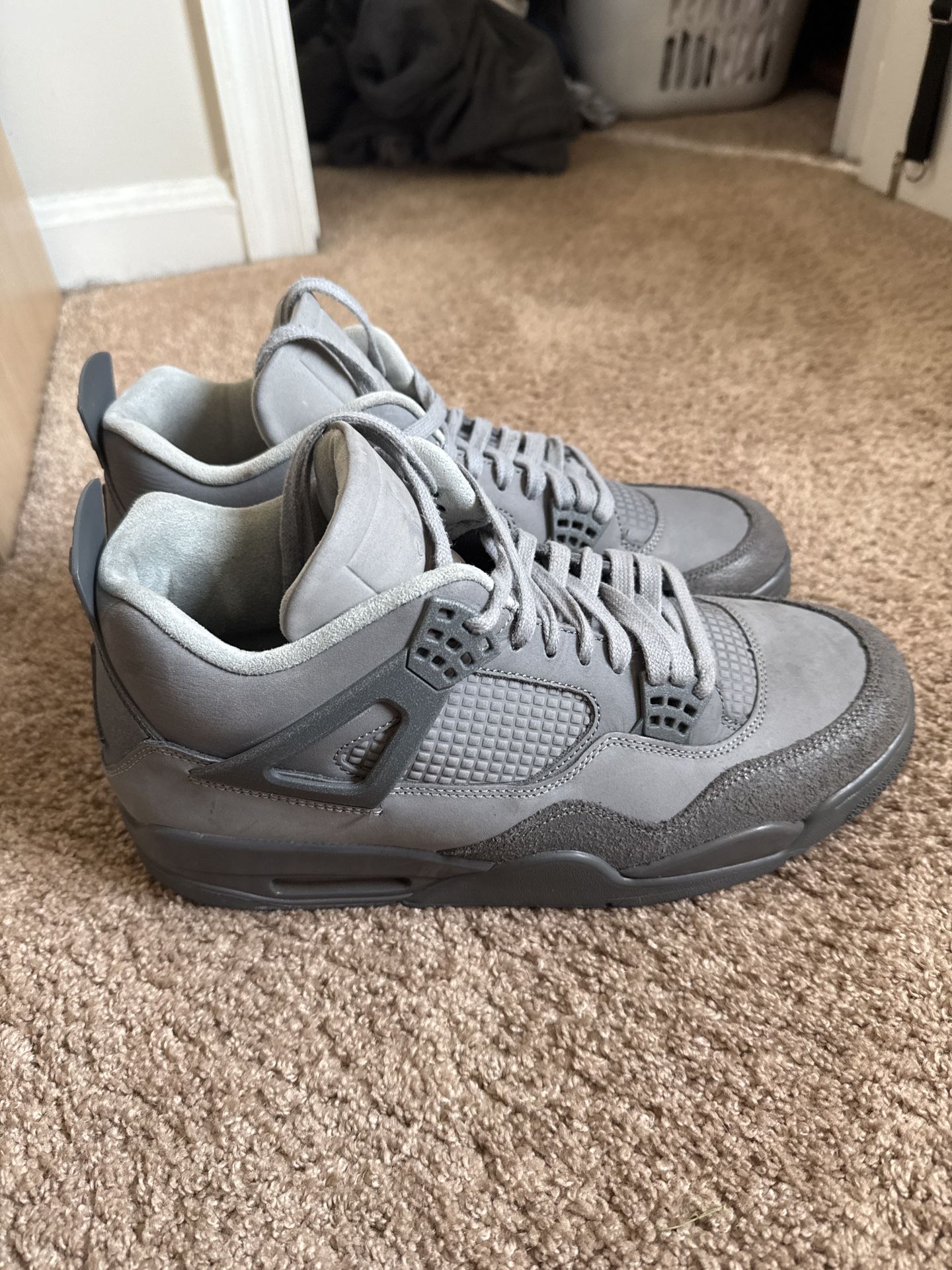 Air Jordan 4 Retro “Cement Grey” – Size 11.5 OBO