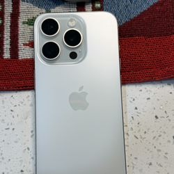 iPhone 15 Pro Unlocked 