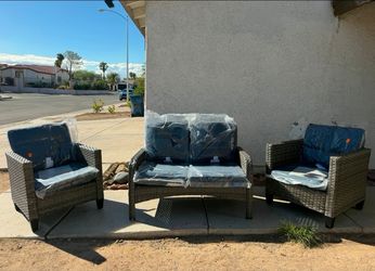 NEW PATIO SET