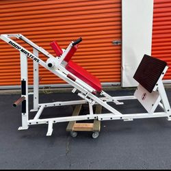 Bodymasters-LE-401-A-Linear-Hack-Squat