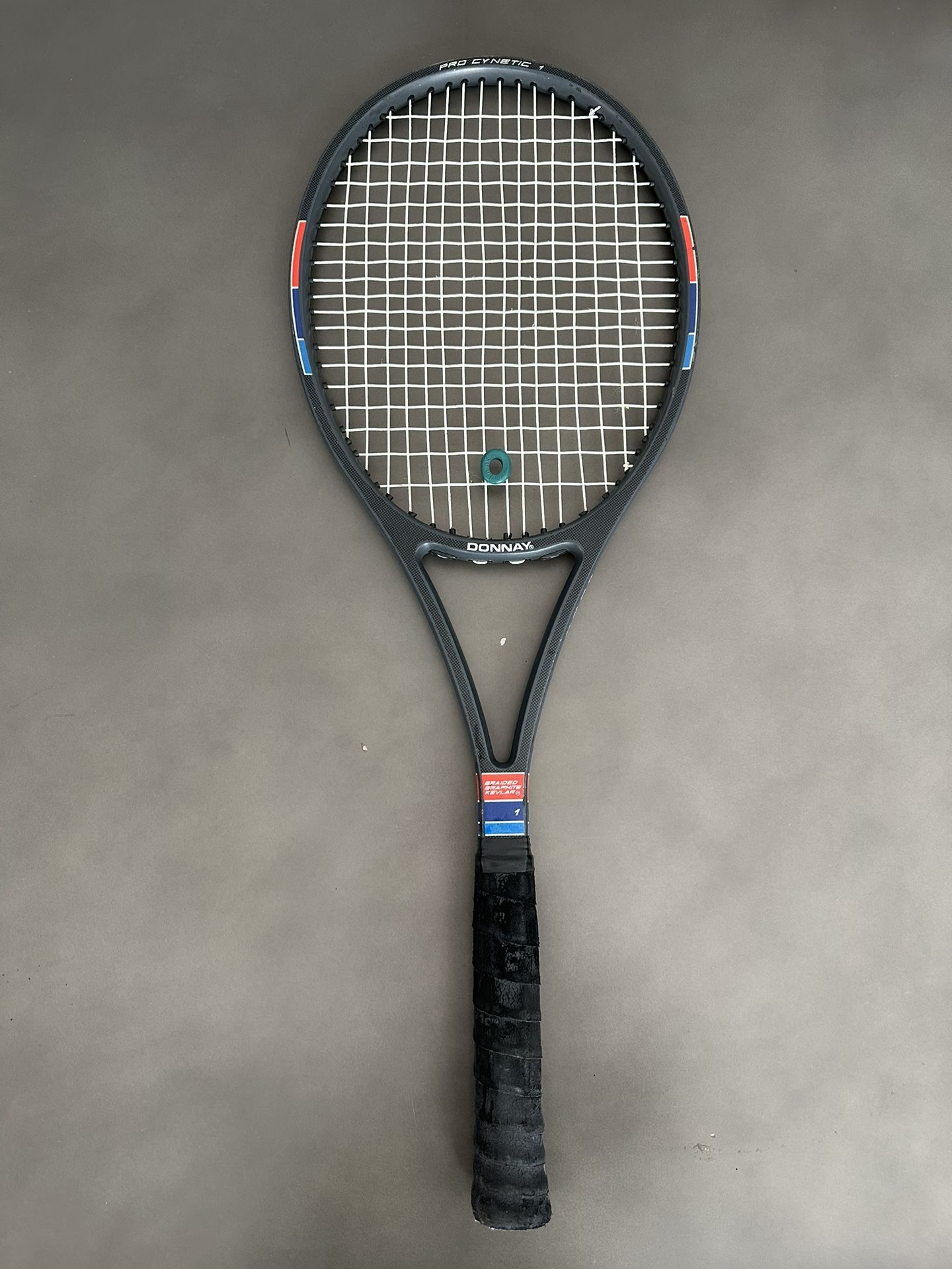 Raquette de tennis Donnay Pro Cynetic 1 Belgique 4 5/8 #5 Made with Kevlar