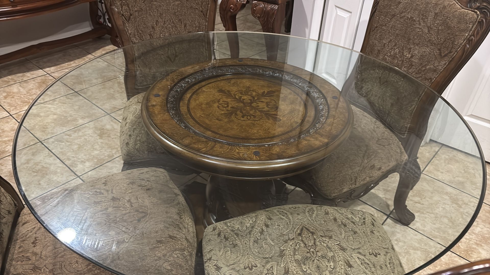 Dining Room Set, and Carpet