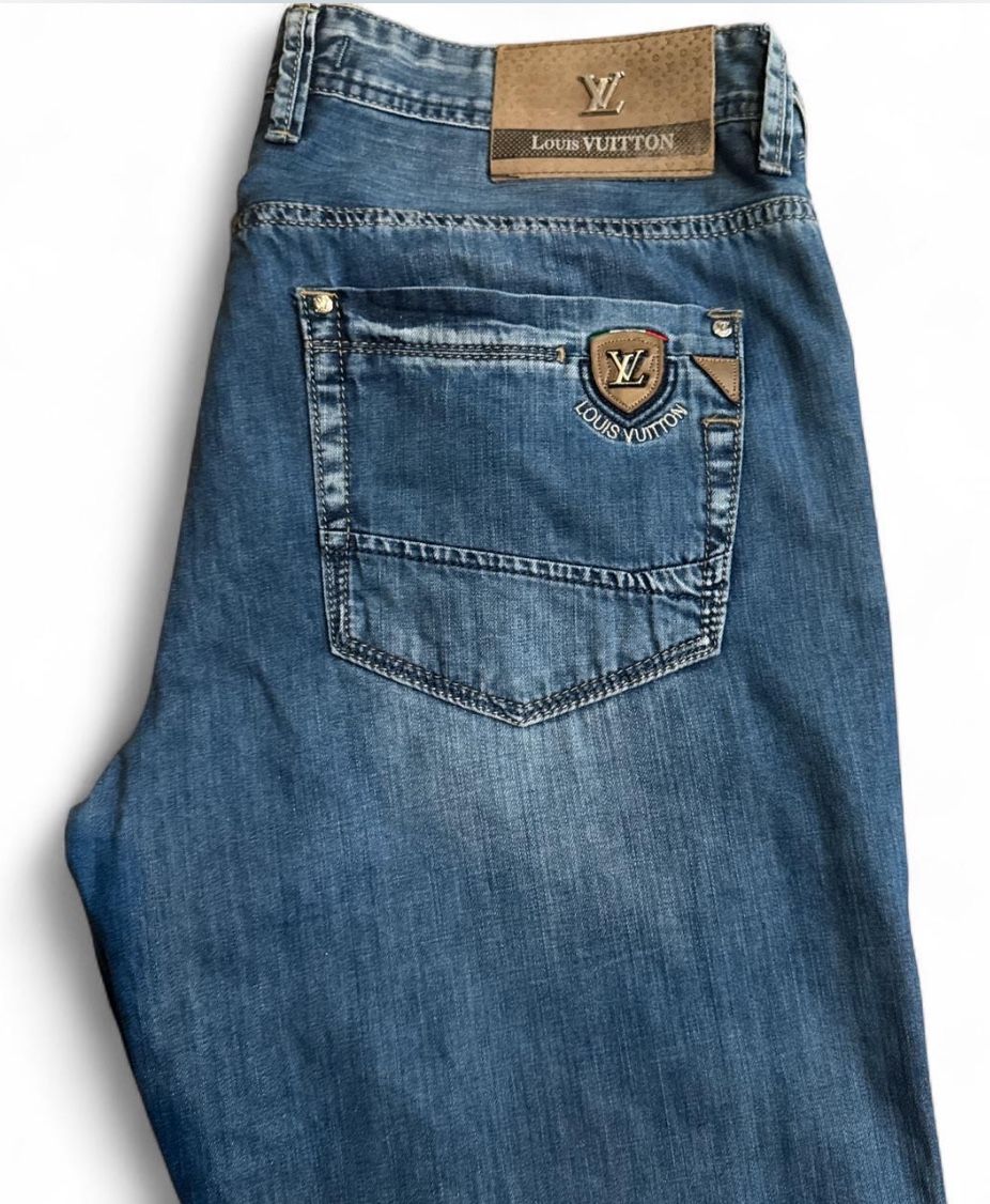 Louis Vuitton Jeans size 36/34