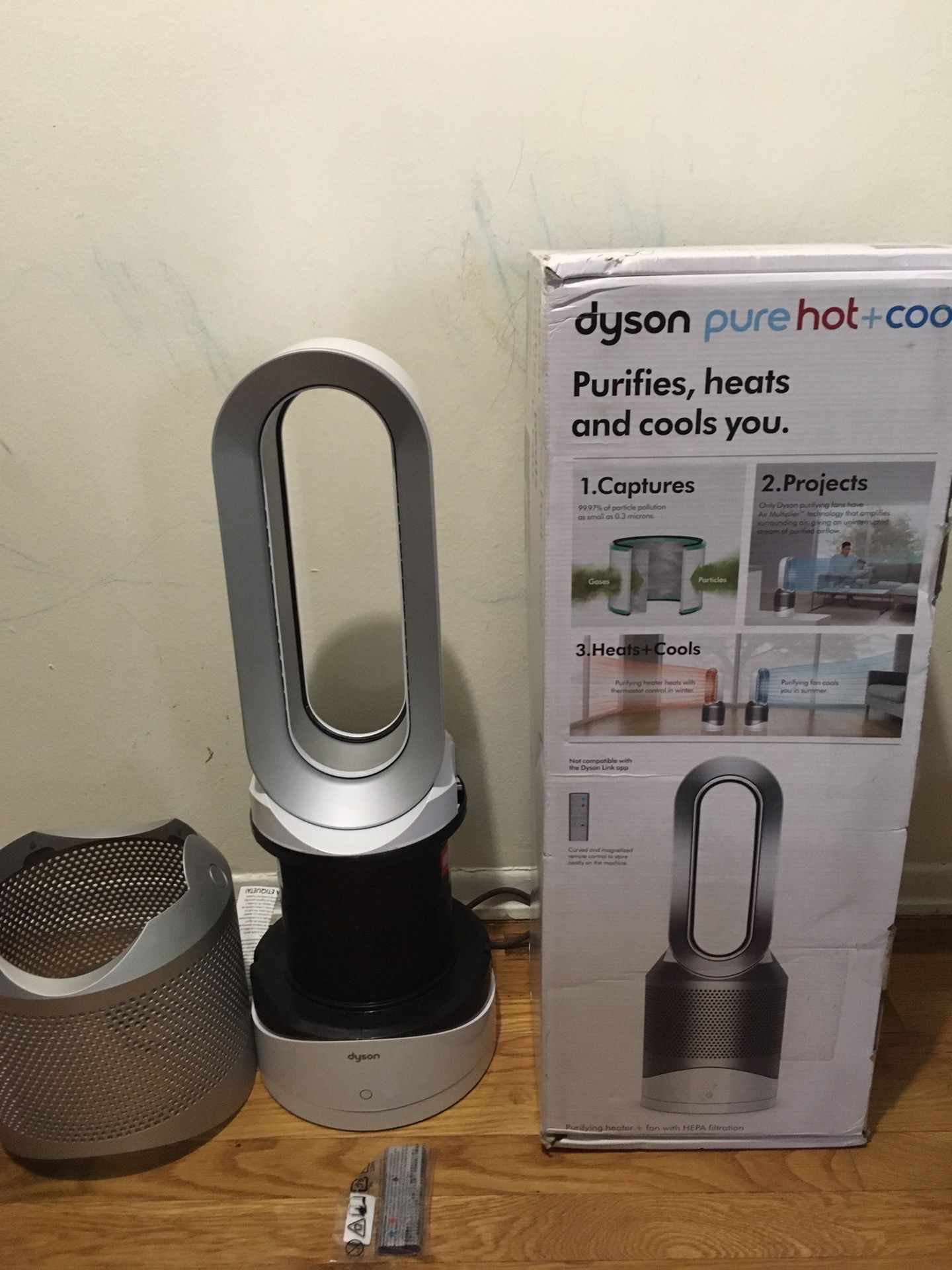 Dyson pure hot and cool fan and heater HEPA Air Purifier - HP01