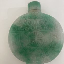 Antique carved Jade snuff bottle