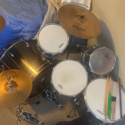 Gretsch Drums Energy 5-pc Kit w/Hardware + Zildjian Cymbals 