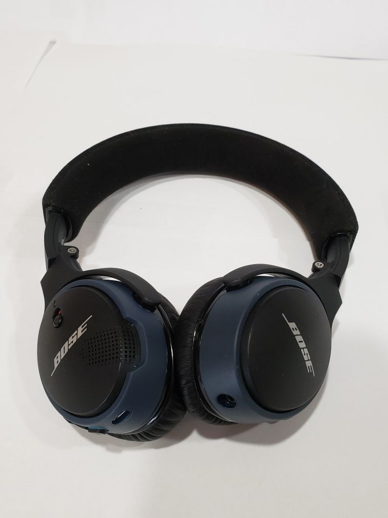 Bose Soundlink Around-Ear Wireless Headphones ll